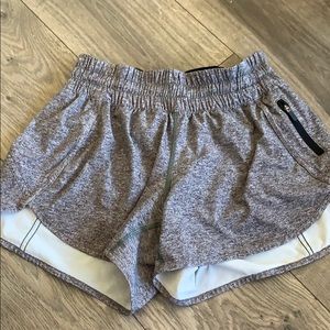 Lululemon tracker shorts